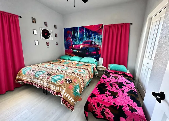 Cinemaarcadebabyproofedsleeps7downtownfortworth Holiday home *