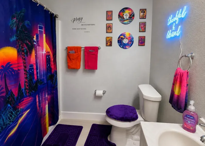 Holiday home Cinemaarcadebabyproofedsleeps7downtownfortworth